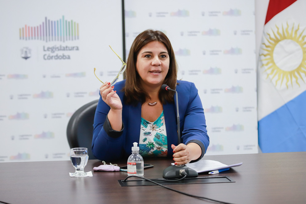 Legisladora Nadia Fernández