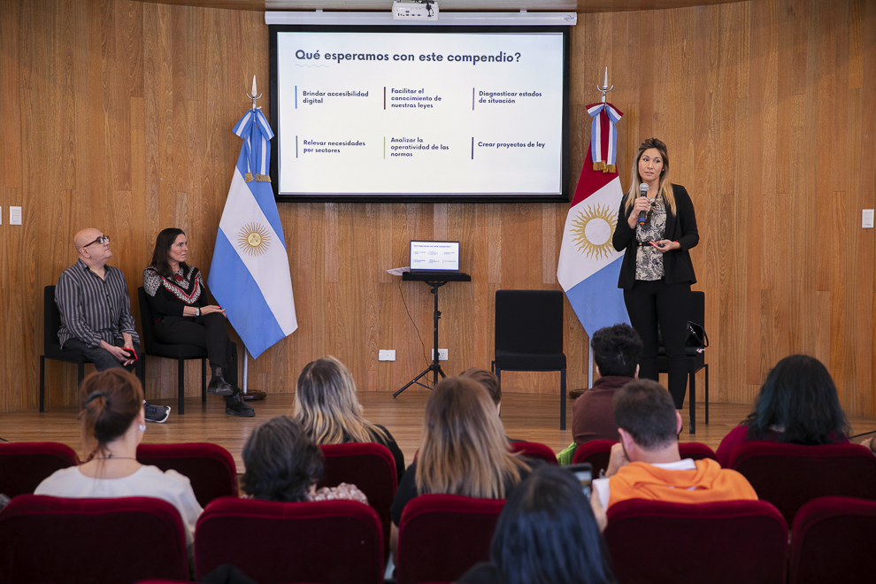 La Legislatura presentó un compendio de leyes culturales de los últimos 40 años