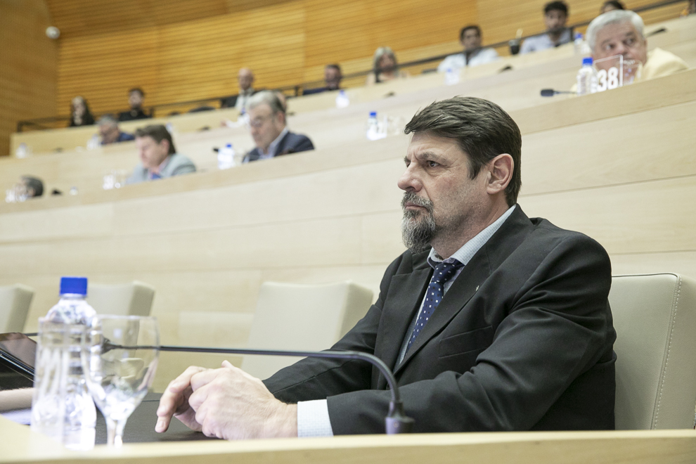 Adrián Rinaudo asumió como legislador