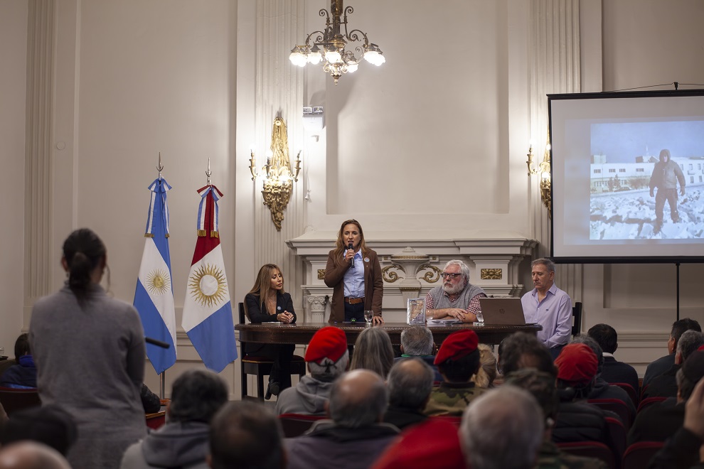 Conversatorio No todo pasó en Malvinas_59