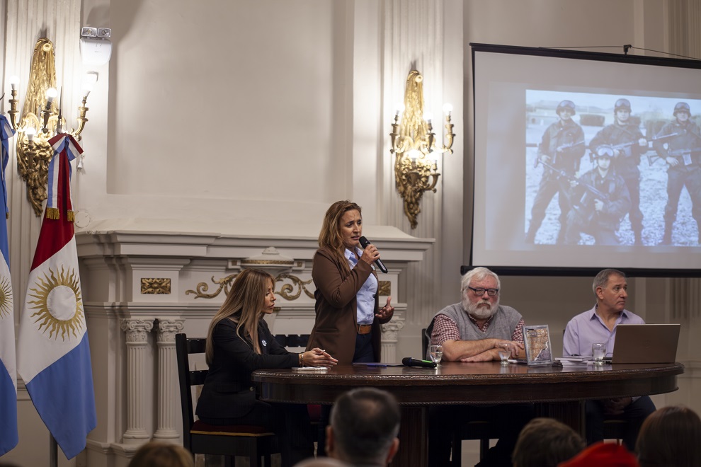 Conversatorio No todo pasó en Malvinas_65