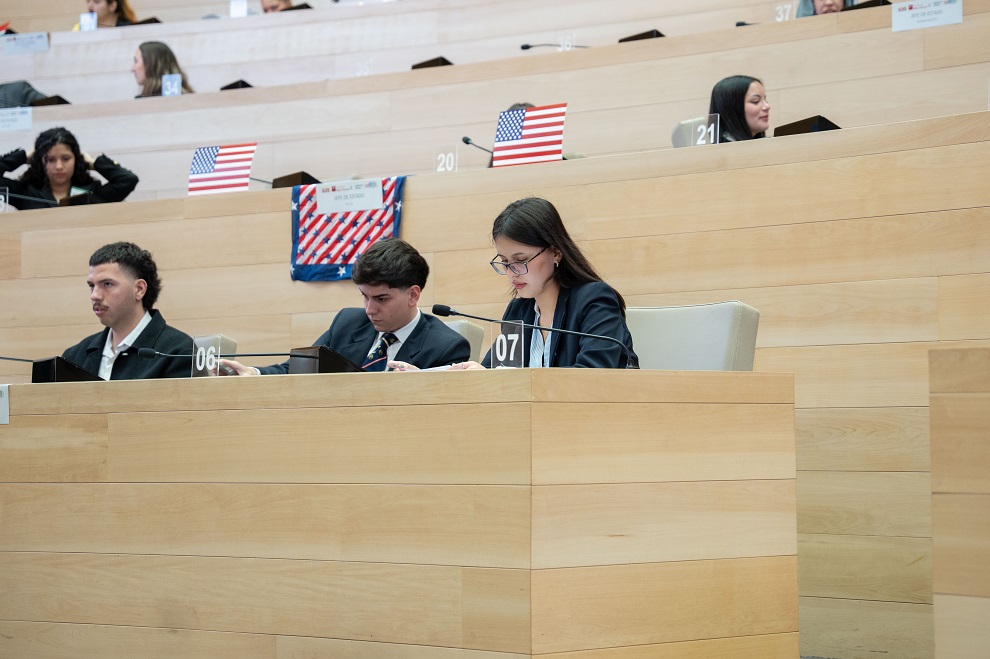 La Legislatura de Córdoba fue sede del Modelo G20 UBP - Legislatura de ...