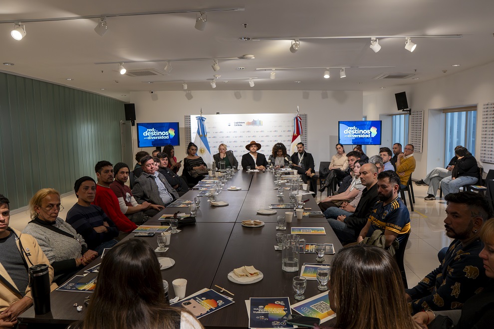 Reunión de destinos LGBTIQ +_49