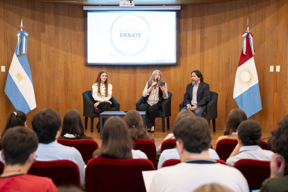 La Escuela Debate_34